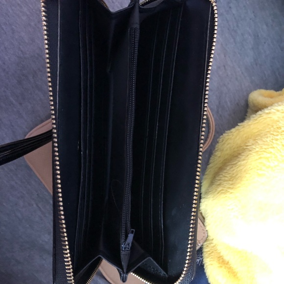 Wallet - Picture 2 of 2